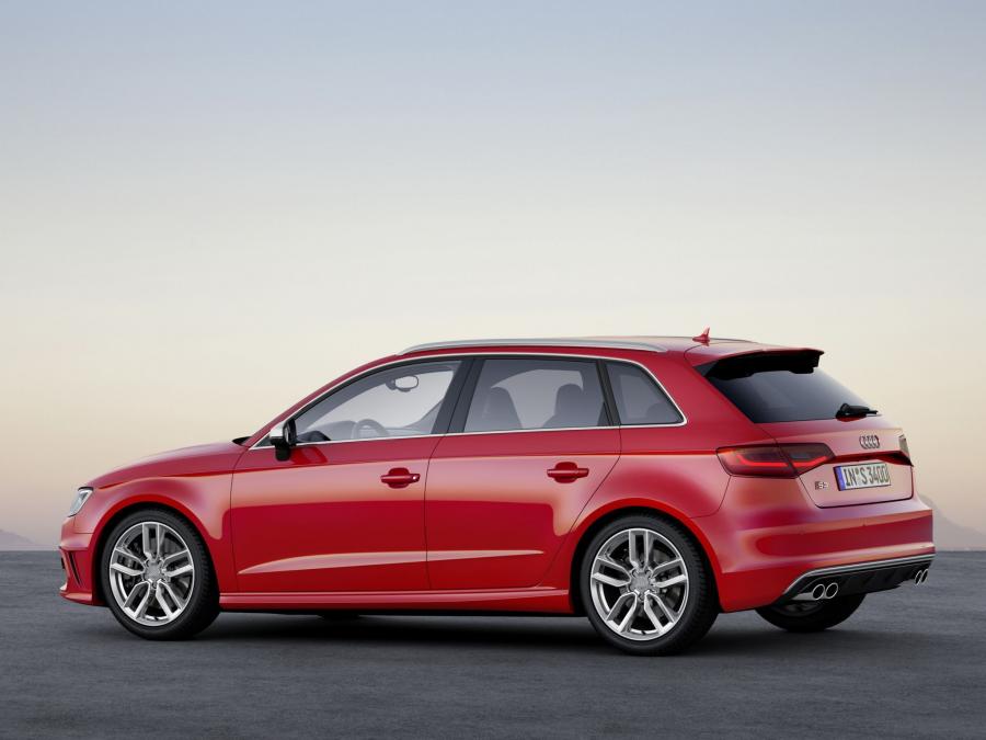  Audi S3 Sportback (8V) 2013 года  (WW) (фото 15 из 35)